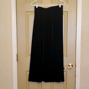 Worthington black velvet skirt